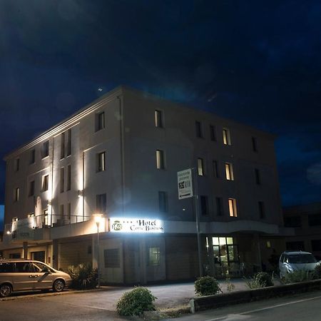 Hotel Corte Business Кавриаго Экстерьер фото